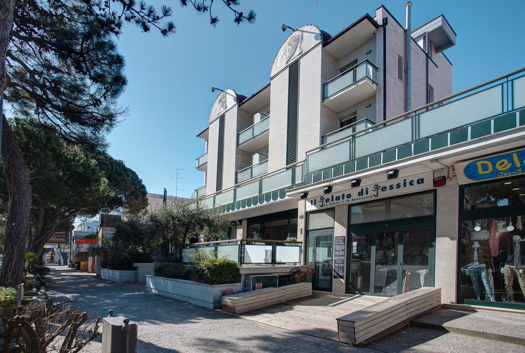 Hotel Zeus Cesenatico Kültér fotó